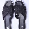 Black Chappal-440602903