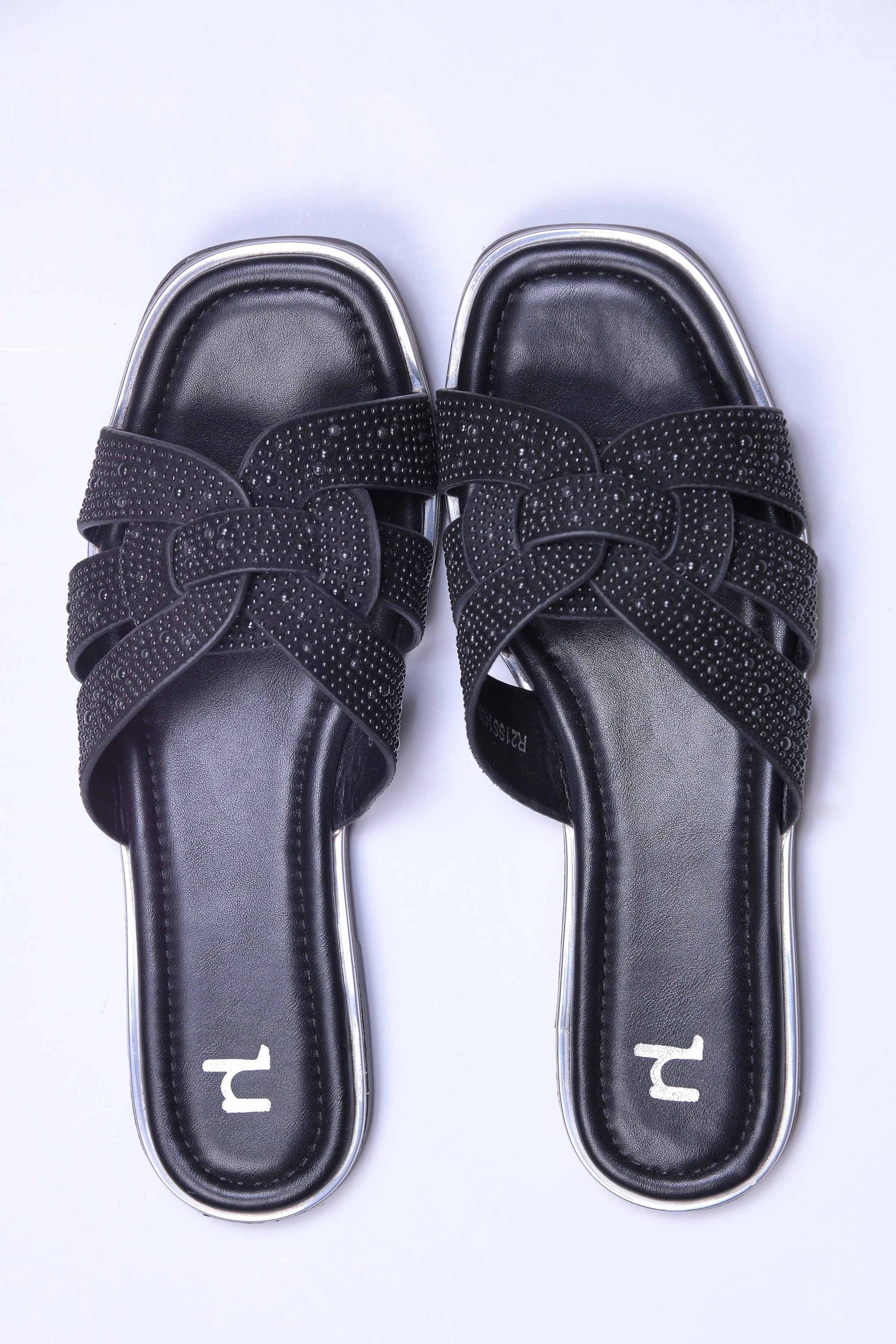 Black Chappal-440602903