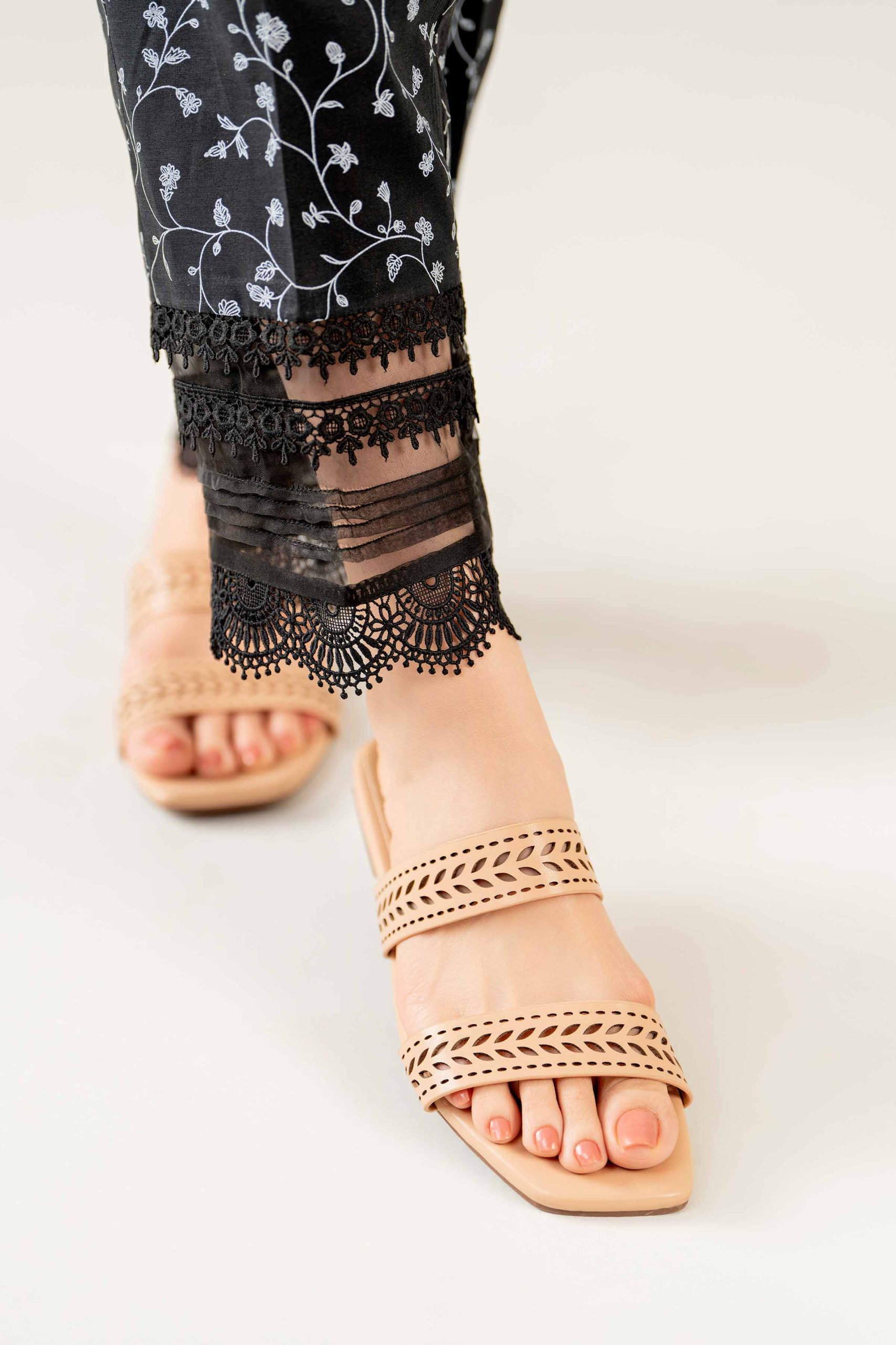 Beige Chappal-440772918 - Image 3