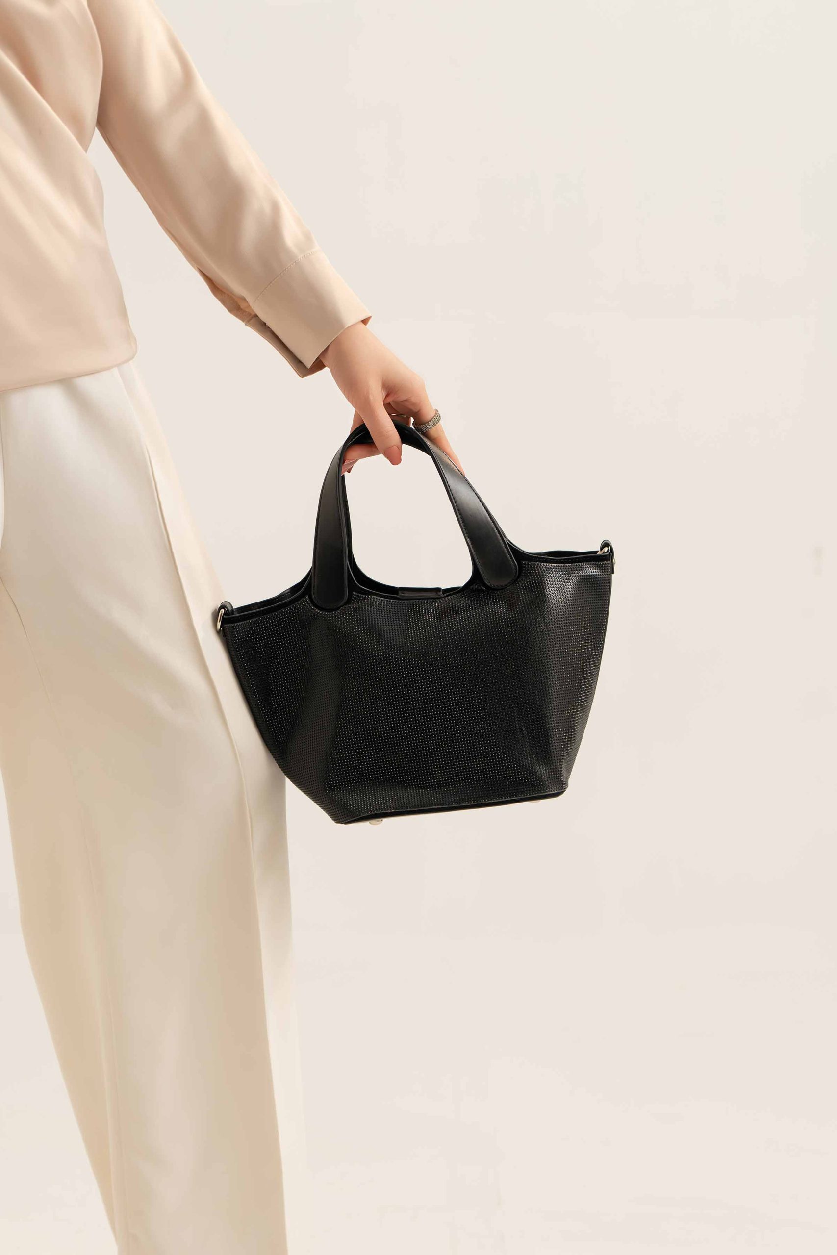 Black Clutch-441132103 - Image 2
