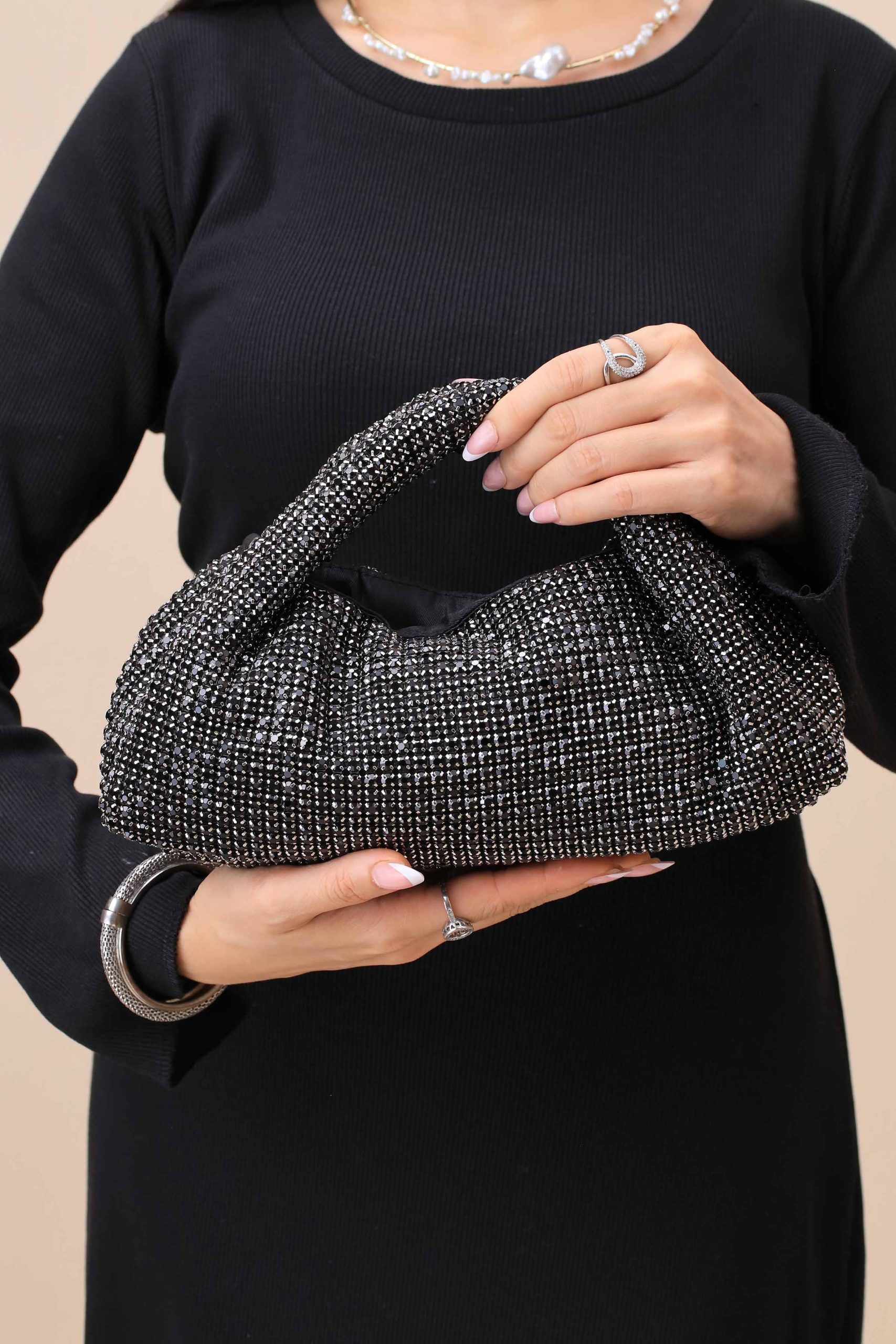 Black Clutch-444252103 - Image 2
