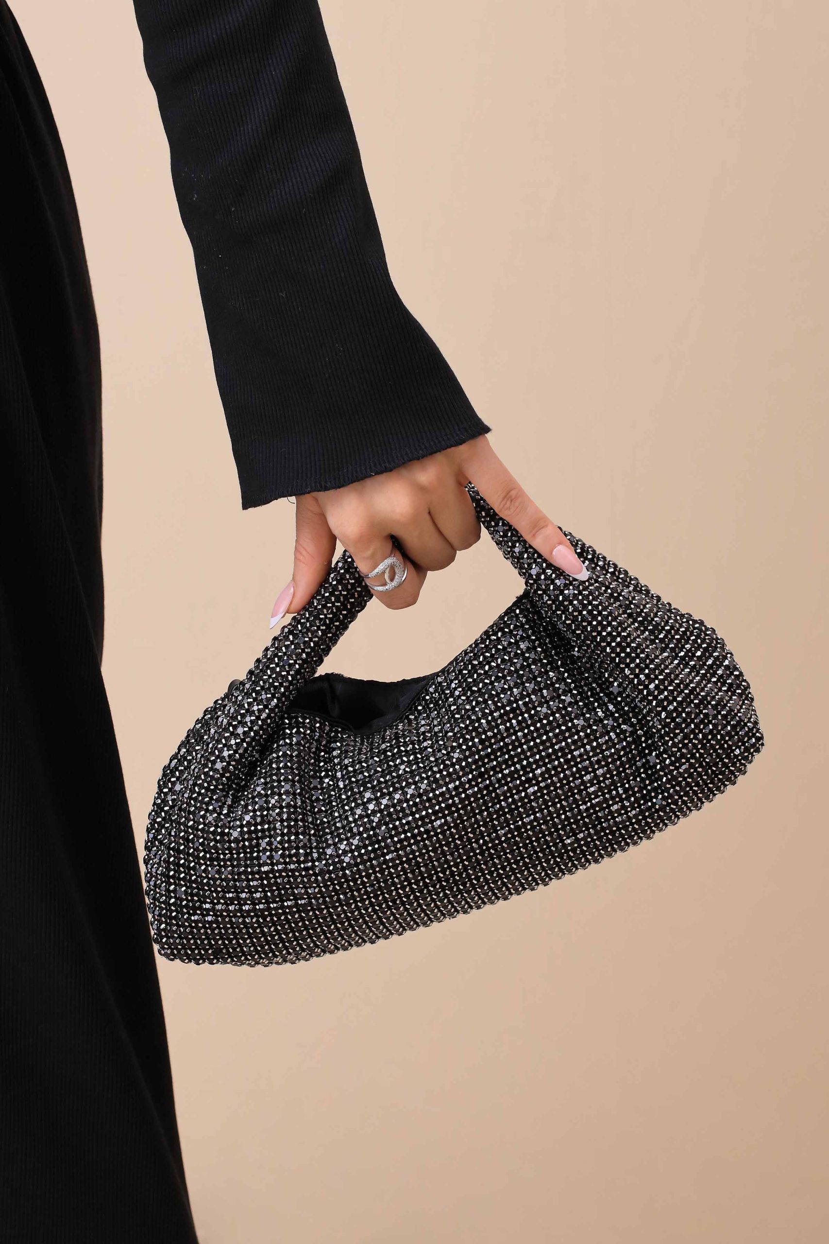 Black Clutch-444252103 - Image 3