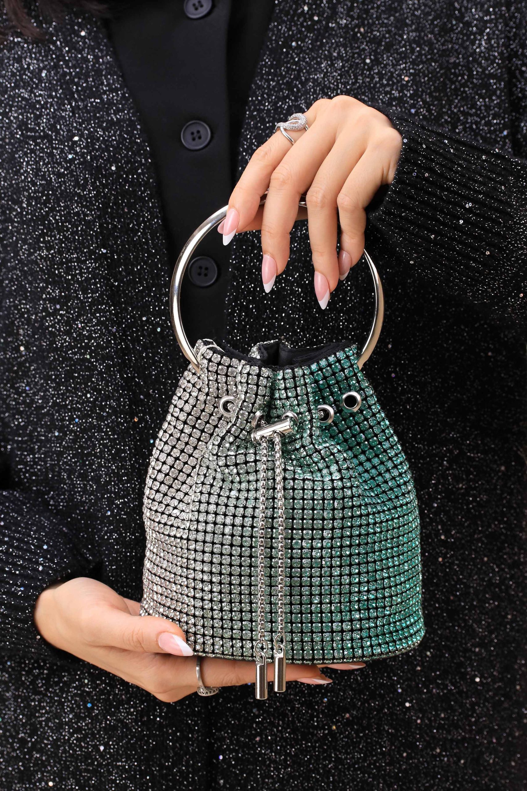 Gradient Green Clutch-444272104 - Image 3
