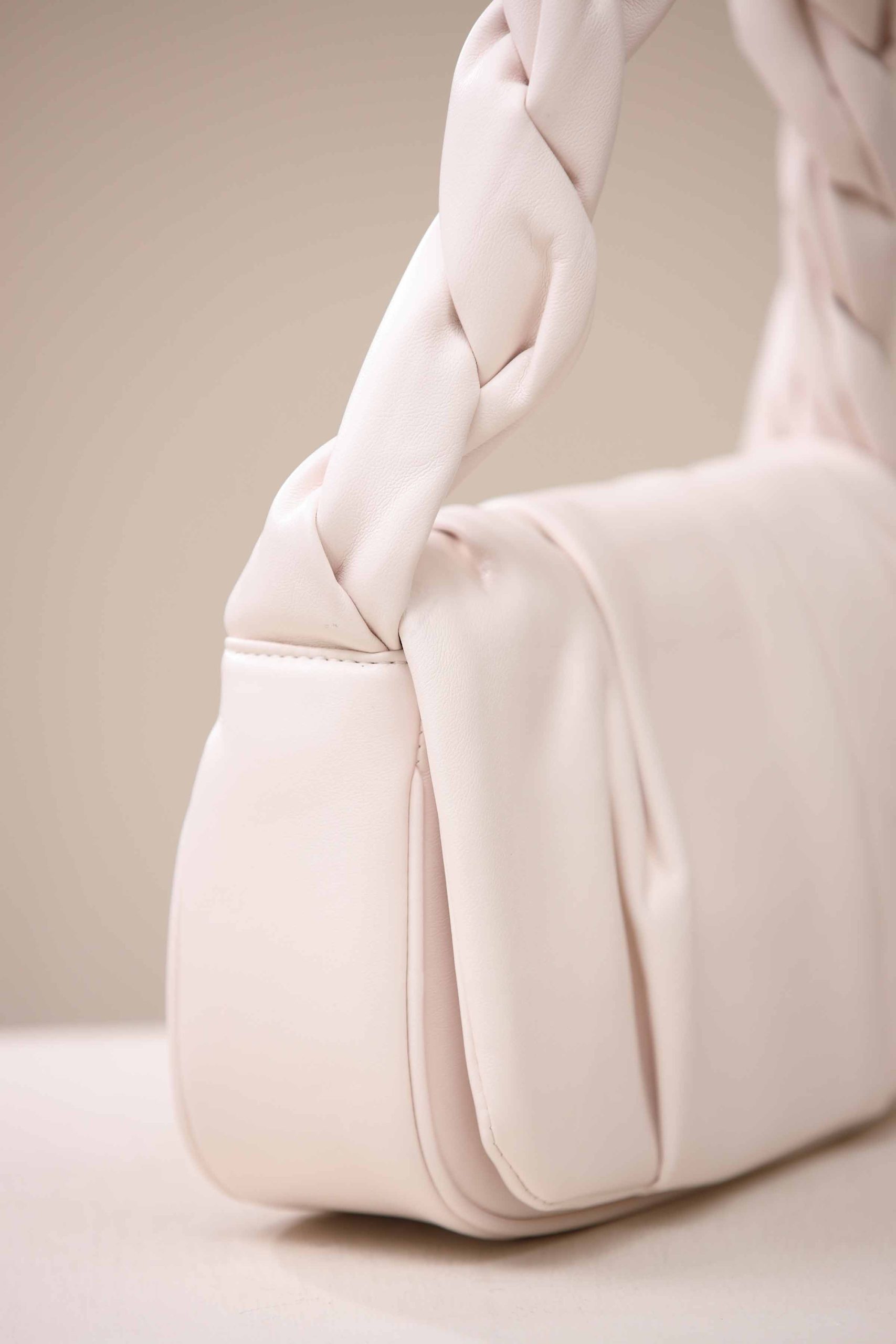 Off White Shoulder Bag-444742107 - Image 2