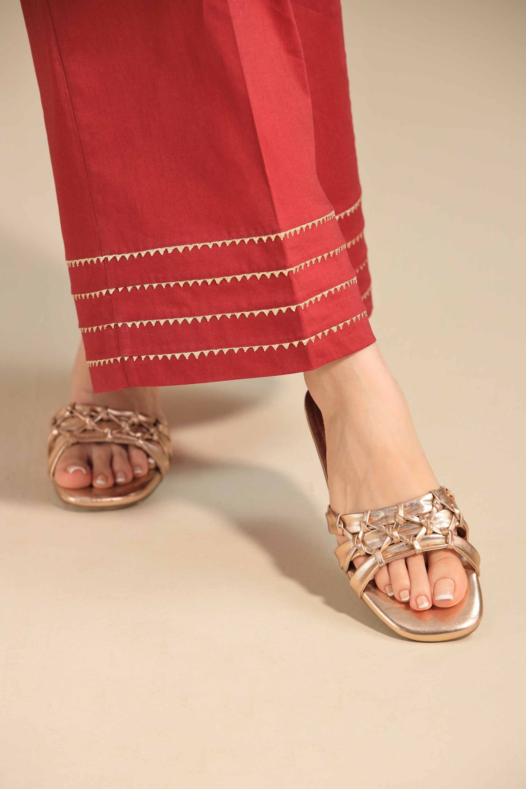 Champagne Chappal-445222916 - Image 4