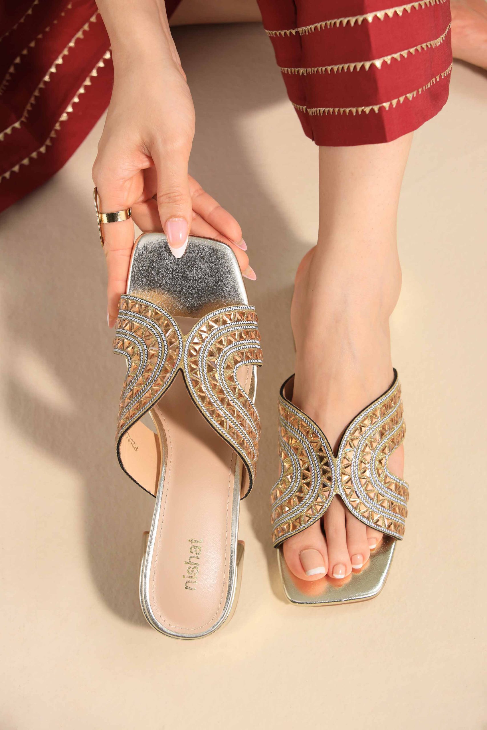 Gold Chappal-445282919 - Image 5
