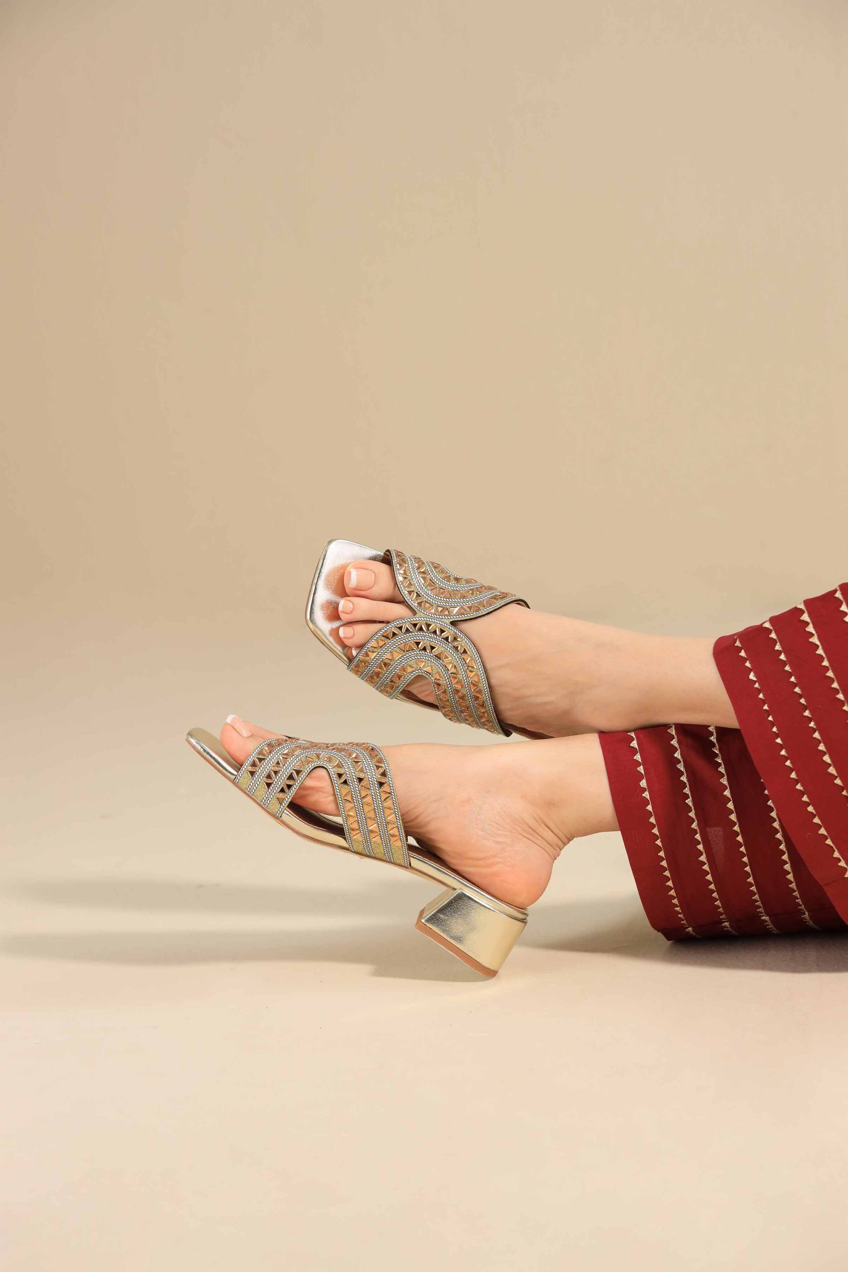 Gold Chappal-445282919 - Image 3