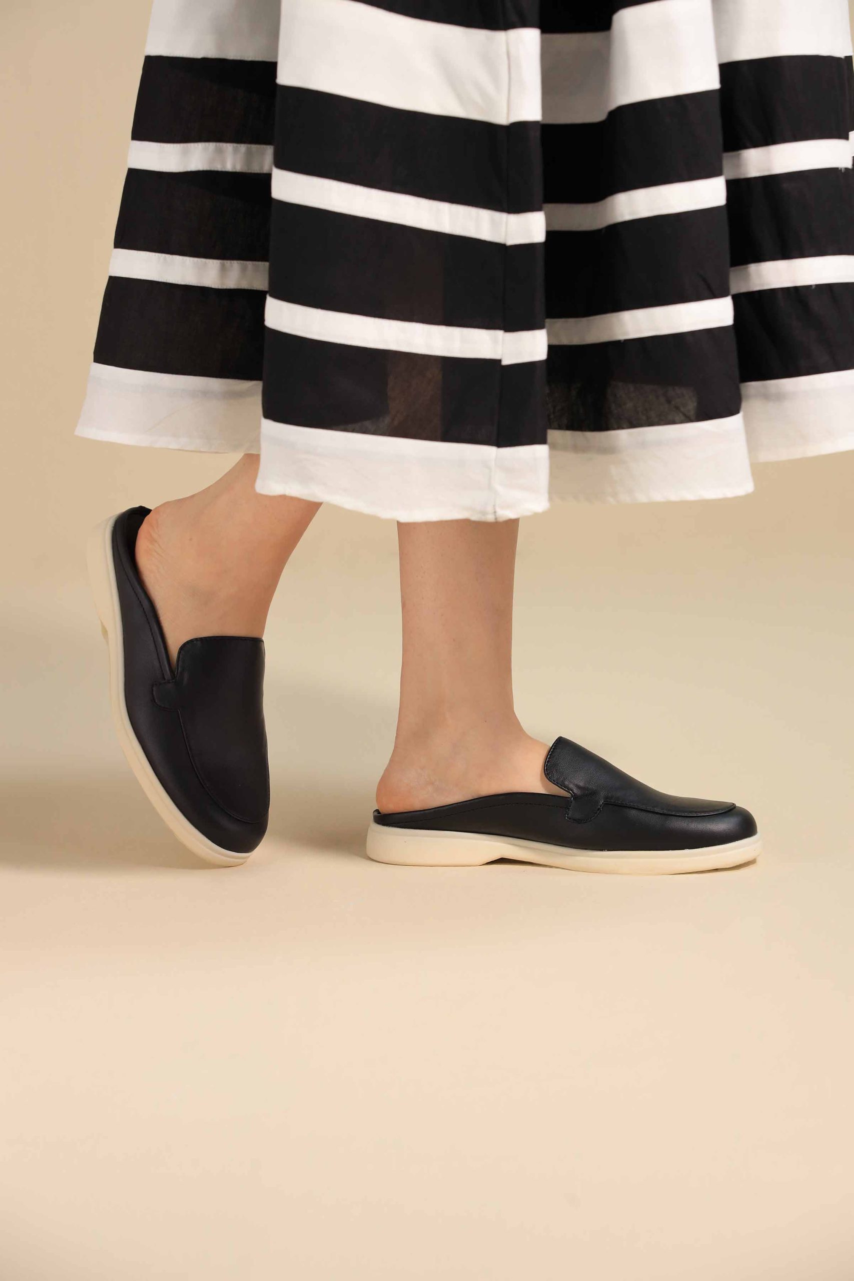 Black Mules-445362903 - Image 5
