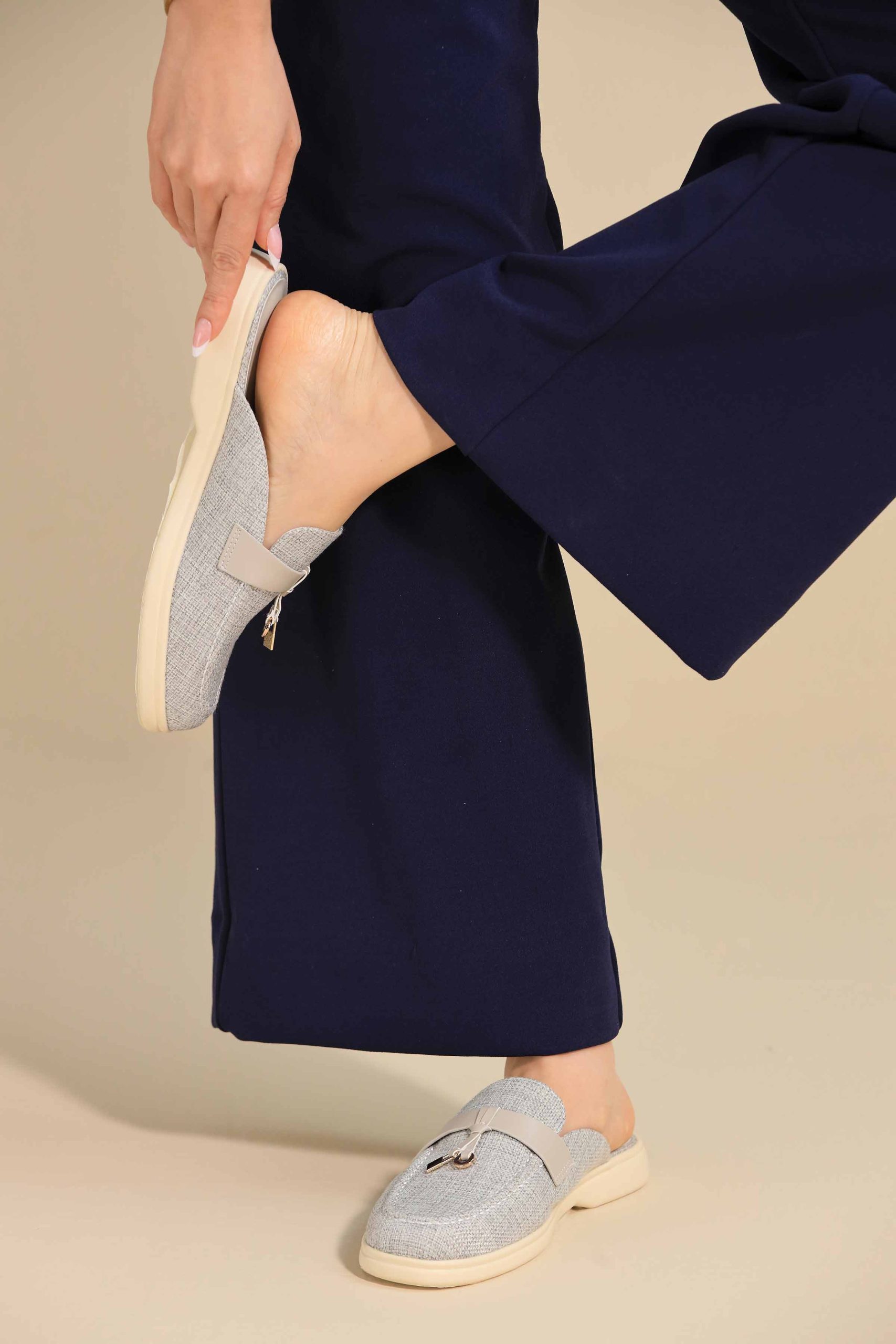 Grey Mules-445392911 - Image 3