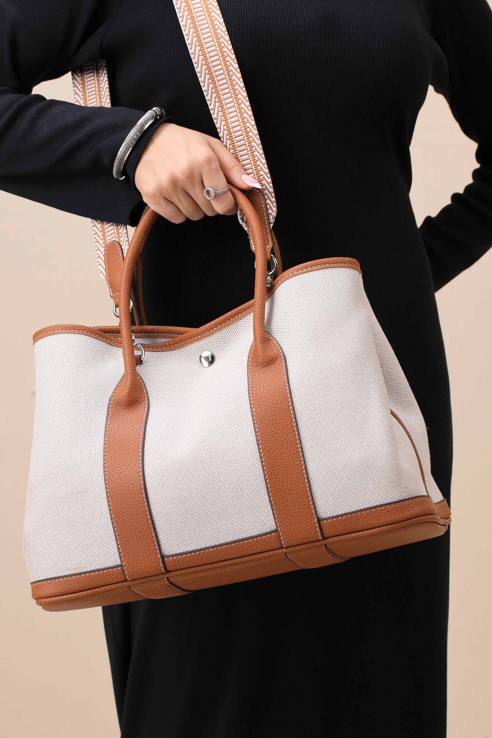 White & Brown Shoulder Bag-445452112 - Image 4