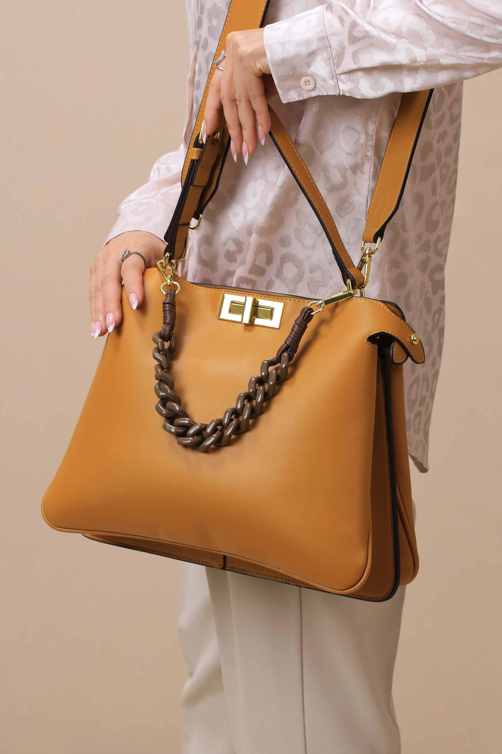 Yellow Shoulder Bag-445462102 - Image 4