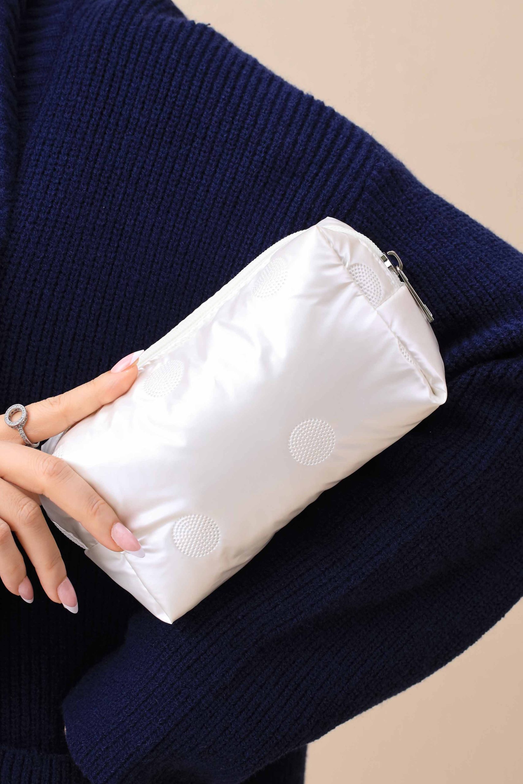 White Vanity Bag-445892112 - Image 3