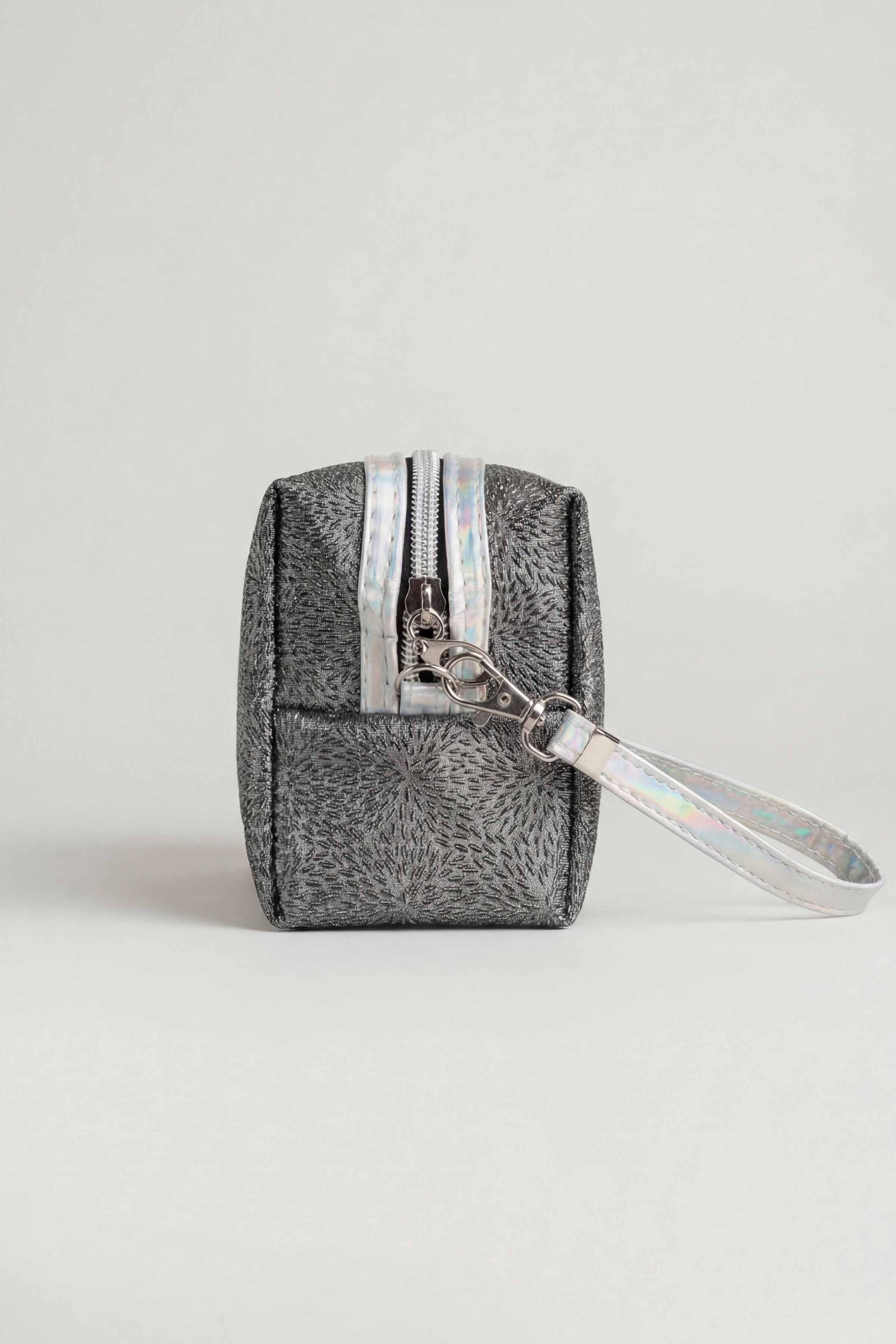 Black Vanity Bag-446562103 - Image 4