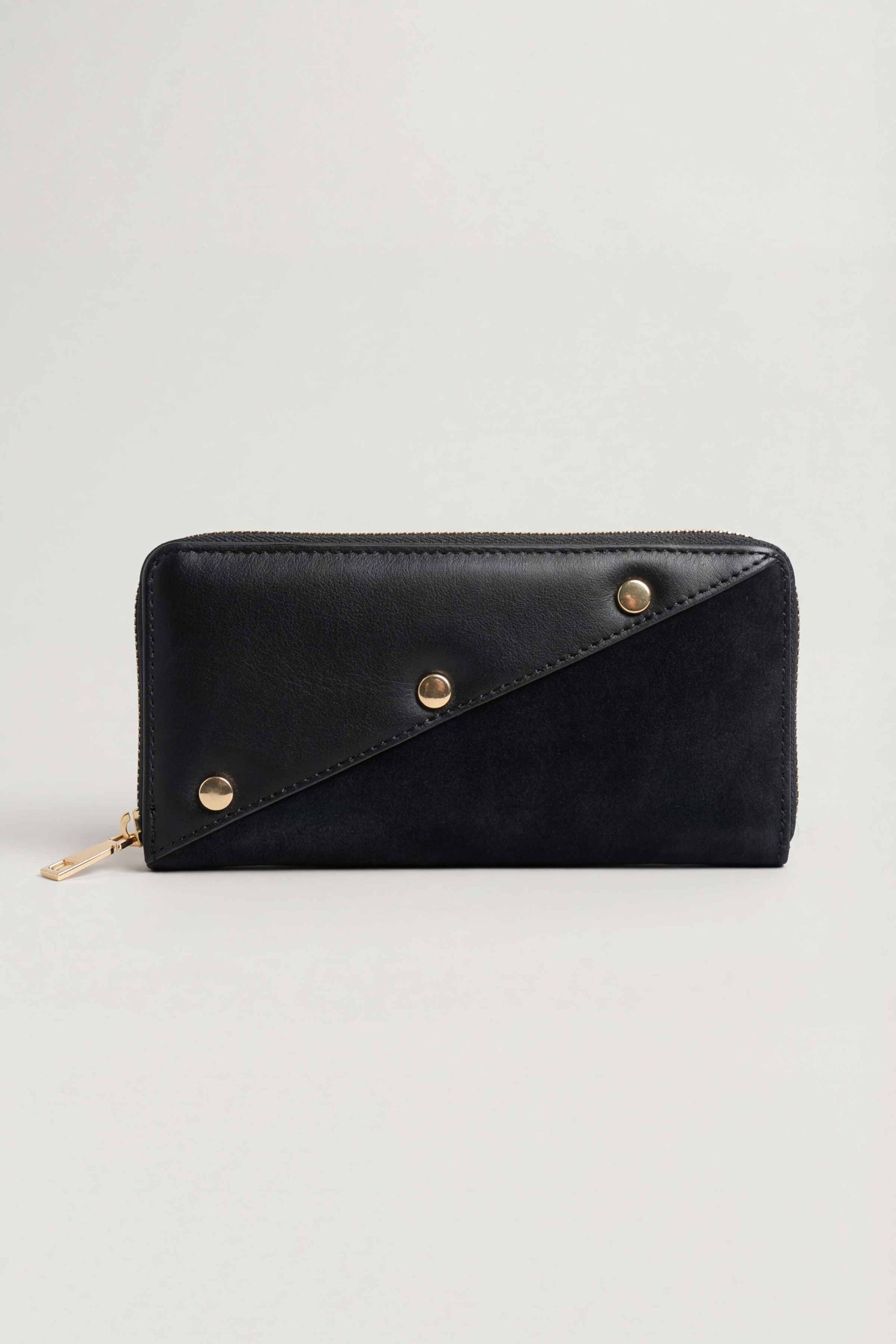 Black Wallet-446612103