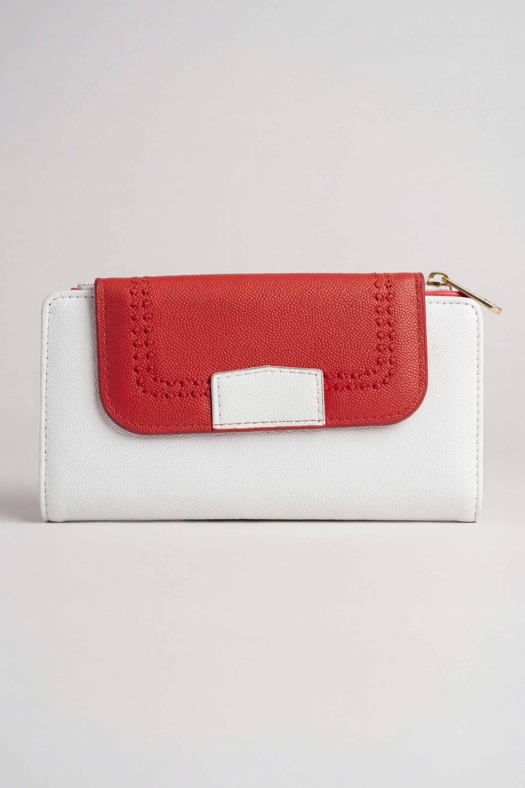 Red Wallet-446652101