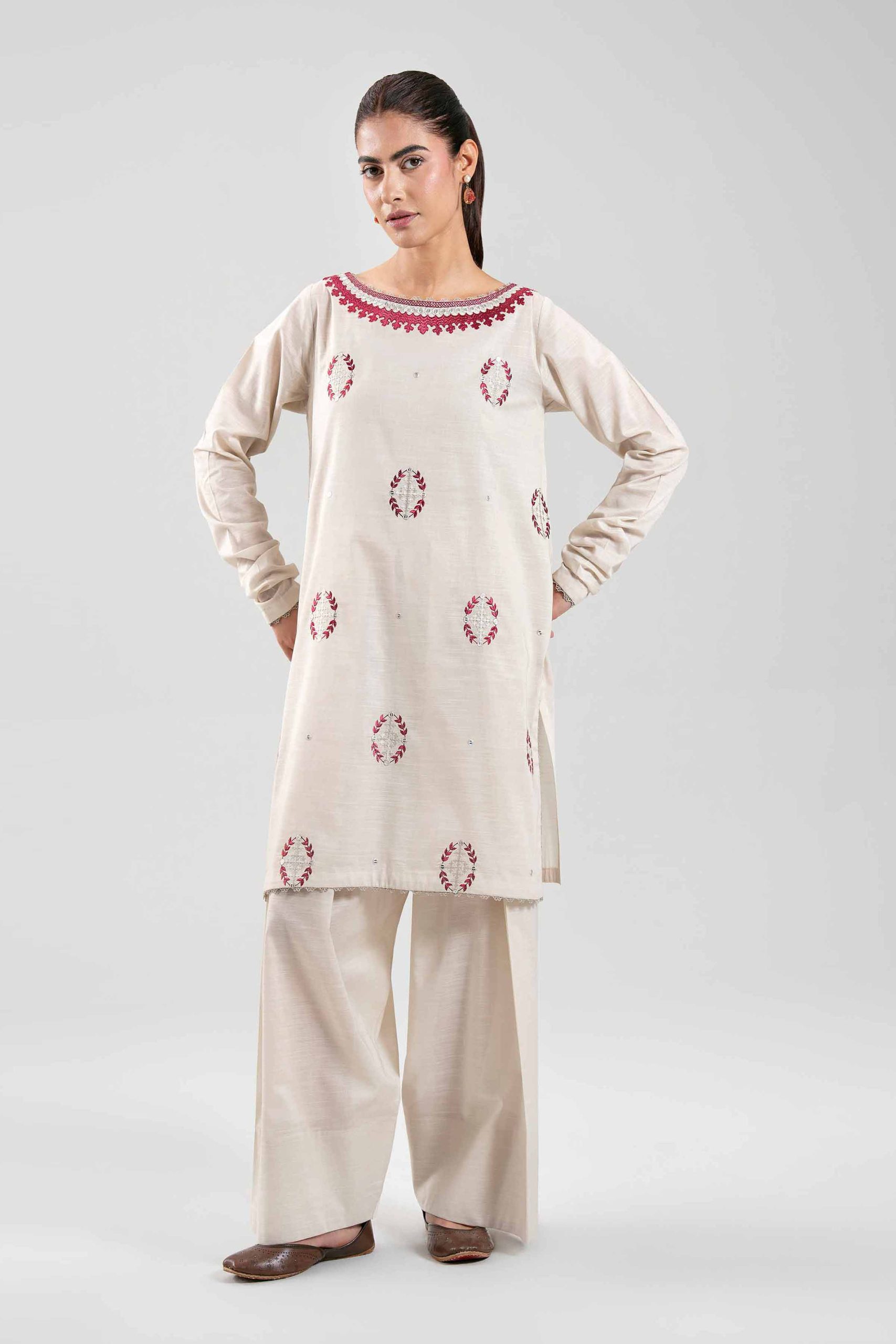 2 Piece - Embroidered Suit - 42502304