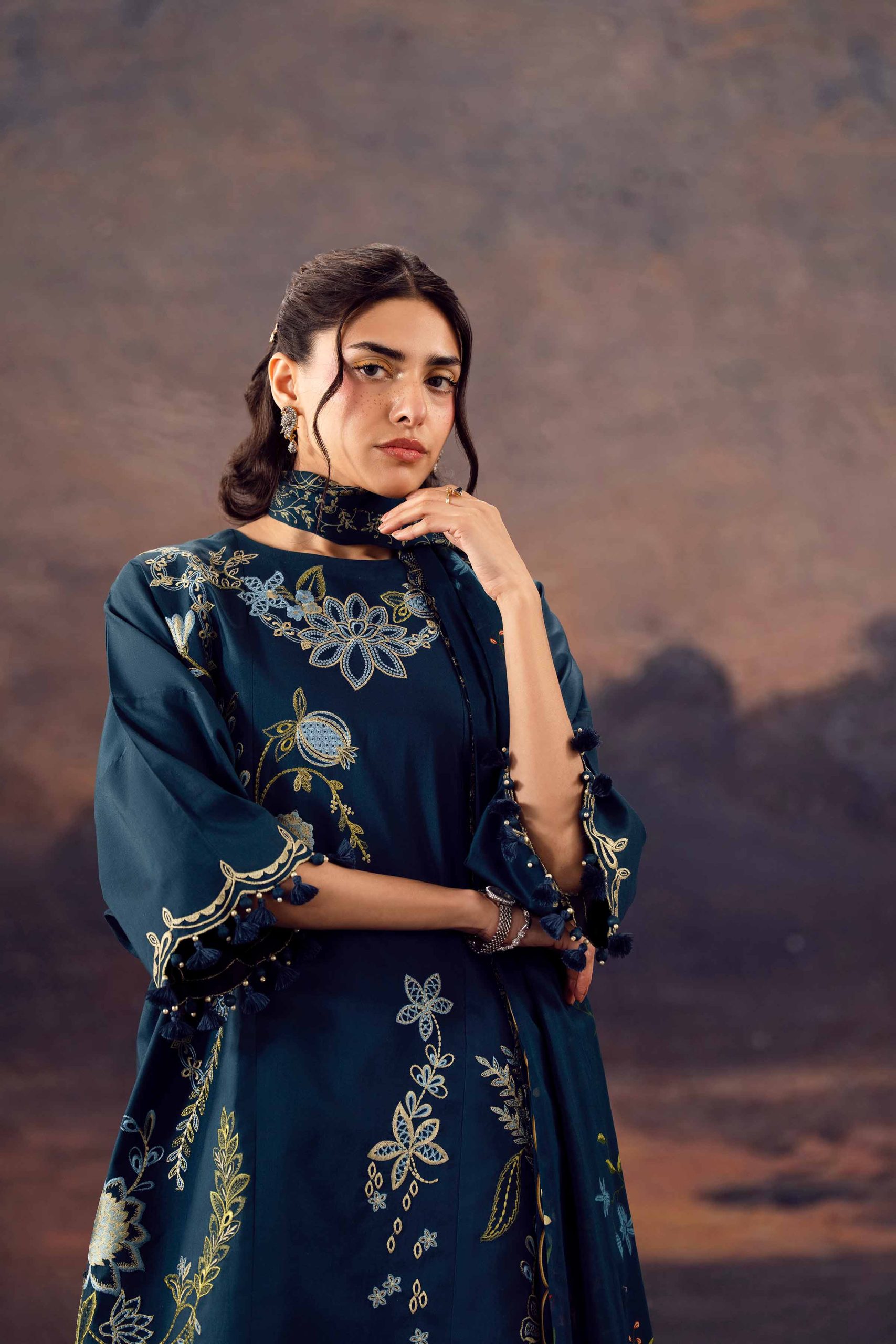 3 Piece - Printed Embroidered Suit - 42601275 - Image 3