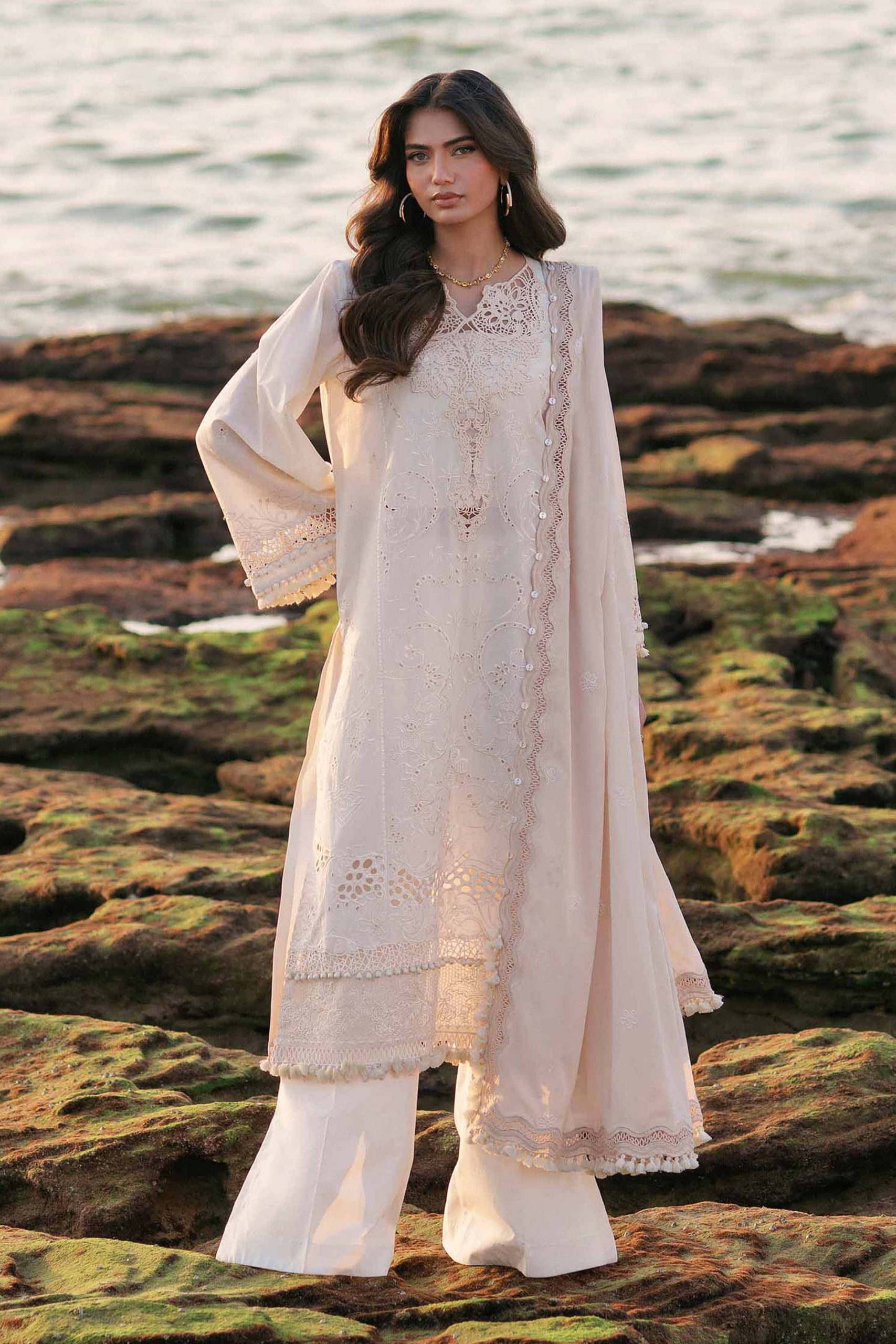 3 Piece - Embroidered Suit - 42601294
