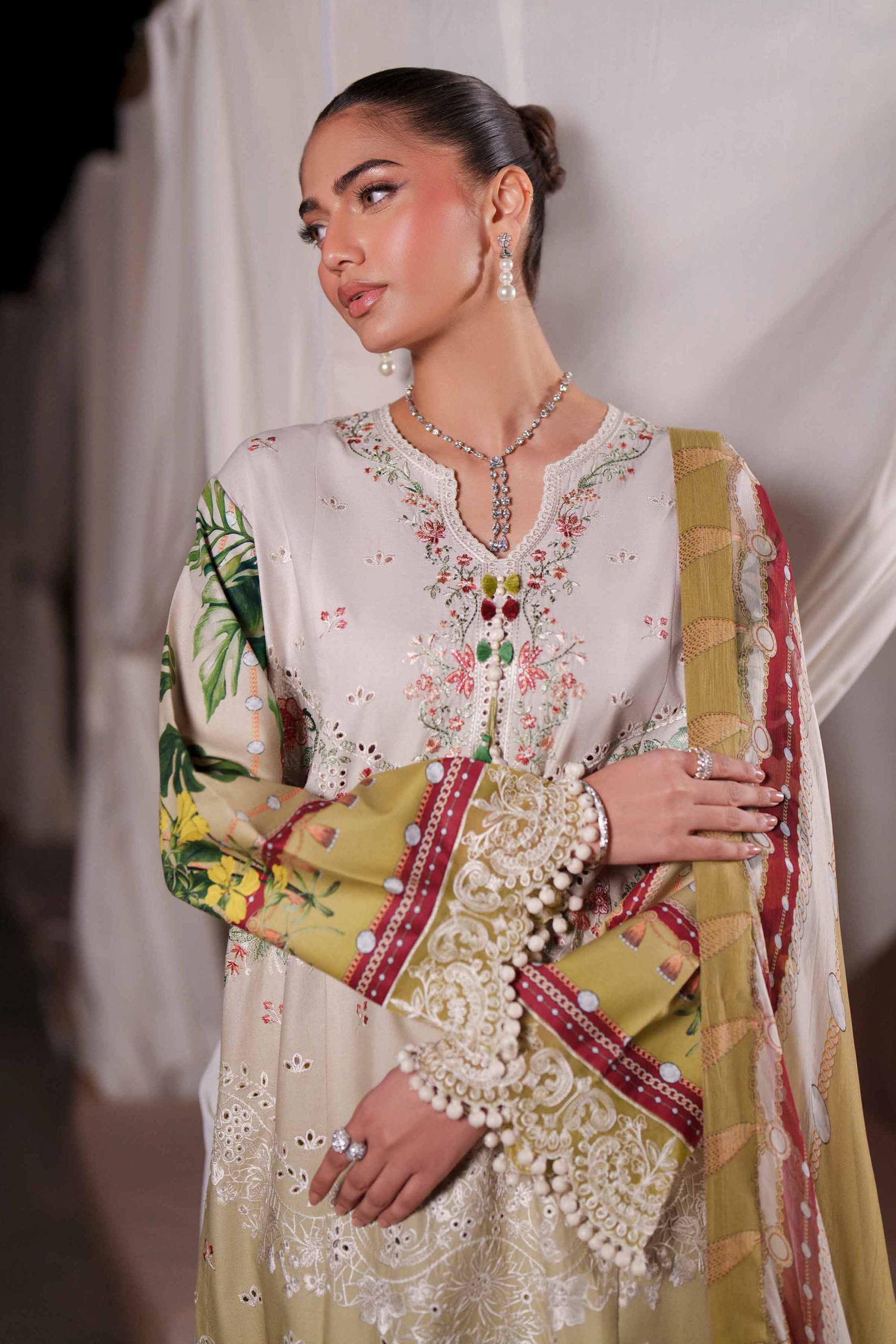 3 Piece - Digital Printed Embroidered Suit - 42601327 - Image 2