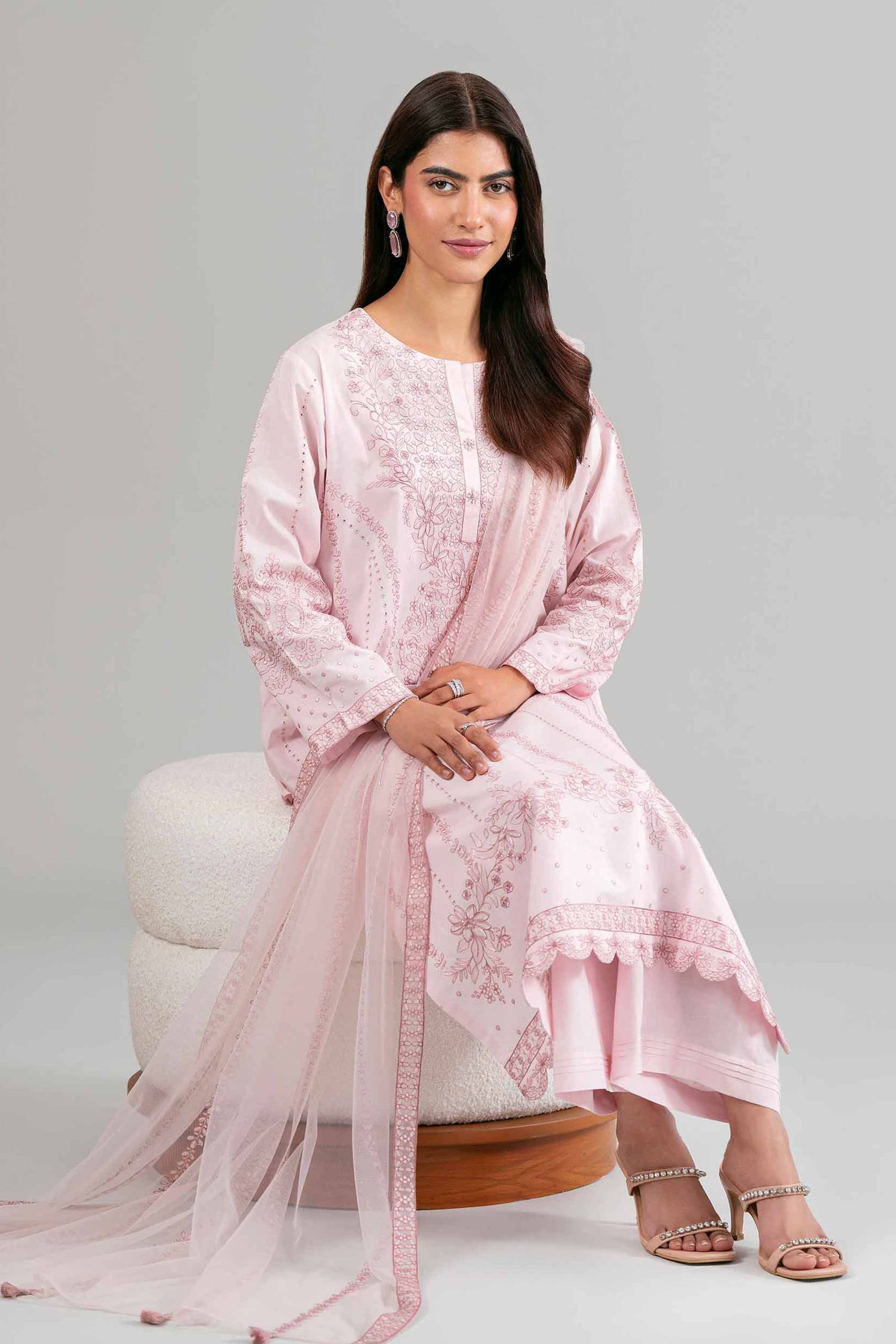 3 Piece - Embroidered Suit - 42619961