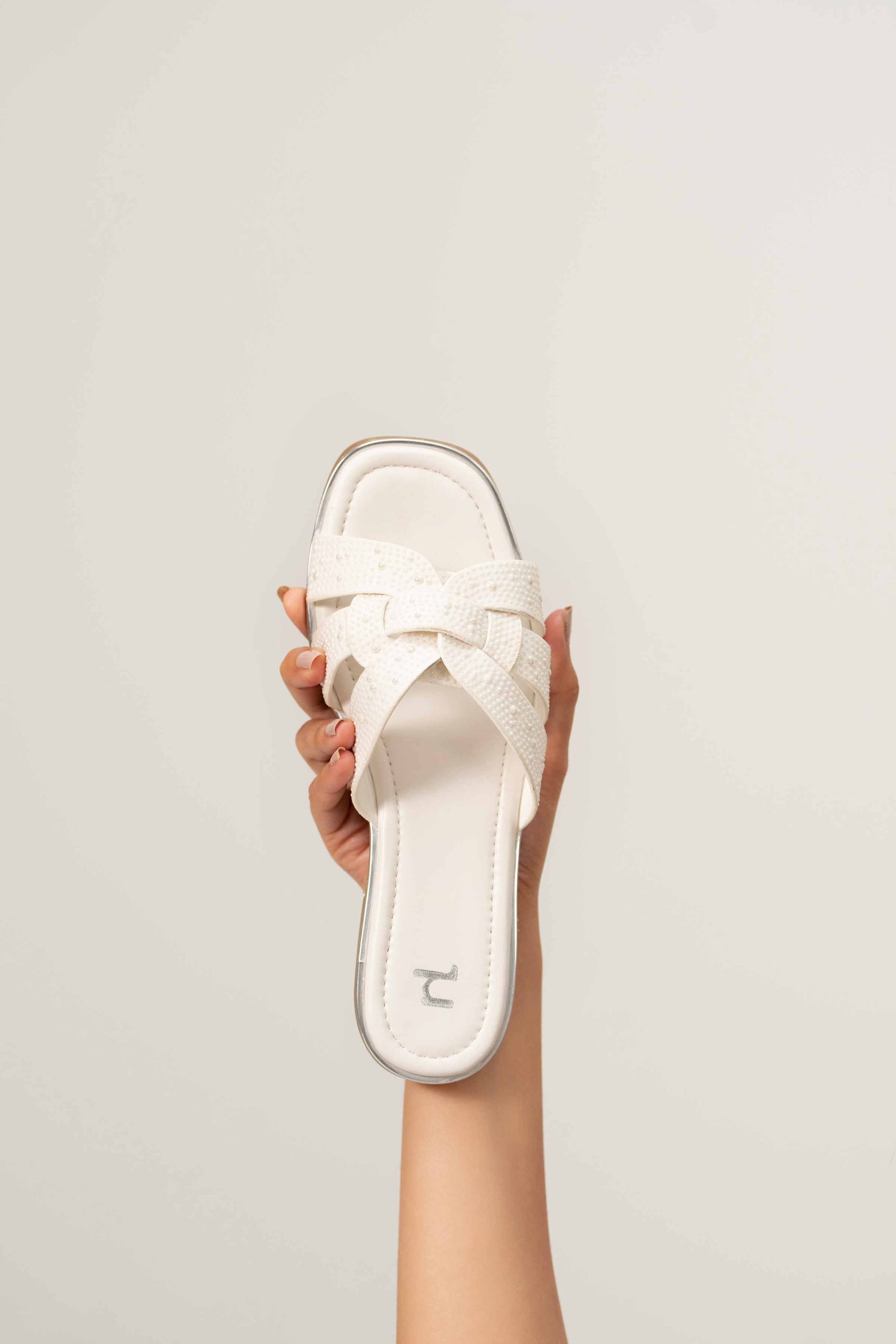 Off White Chappal-440602907 - Image 3