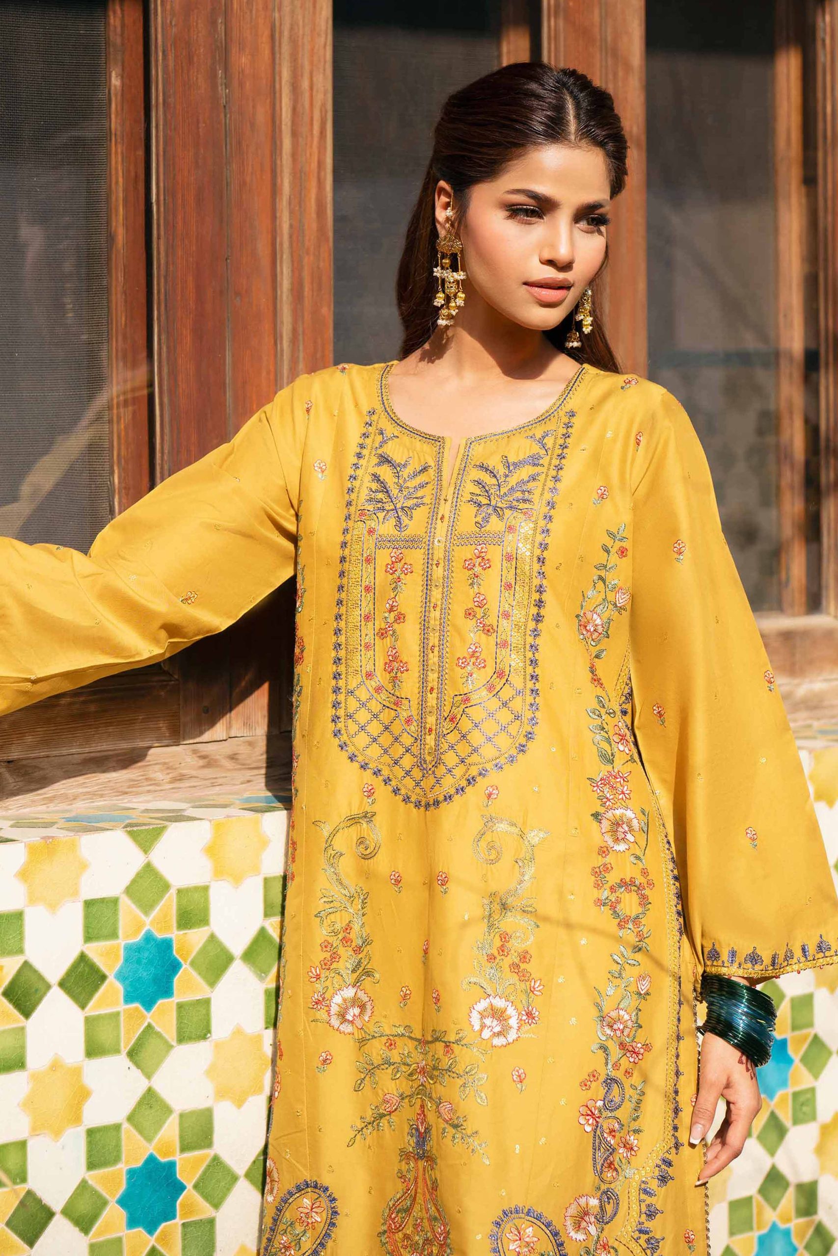 2 Piece - Embroidered Suit - PE26-143 - Image 2