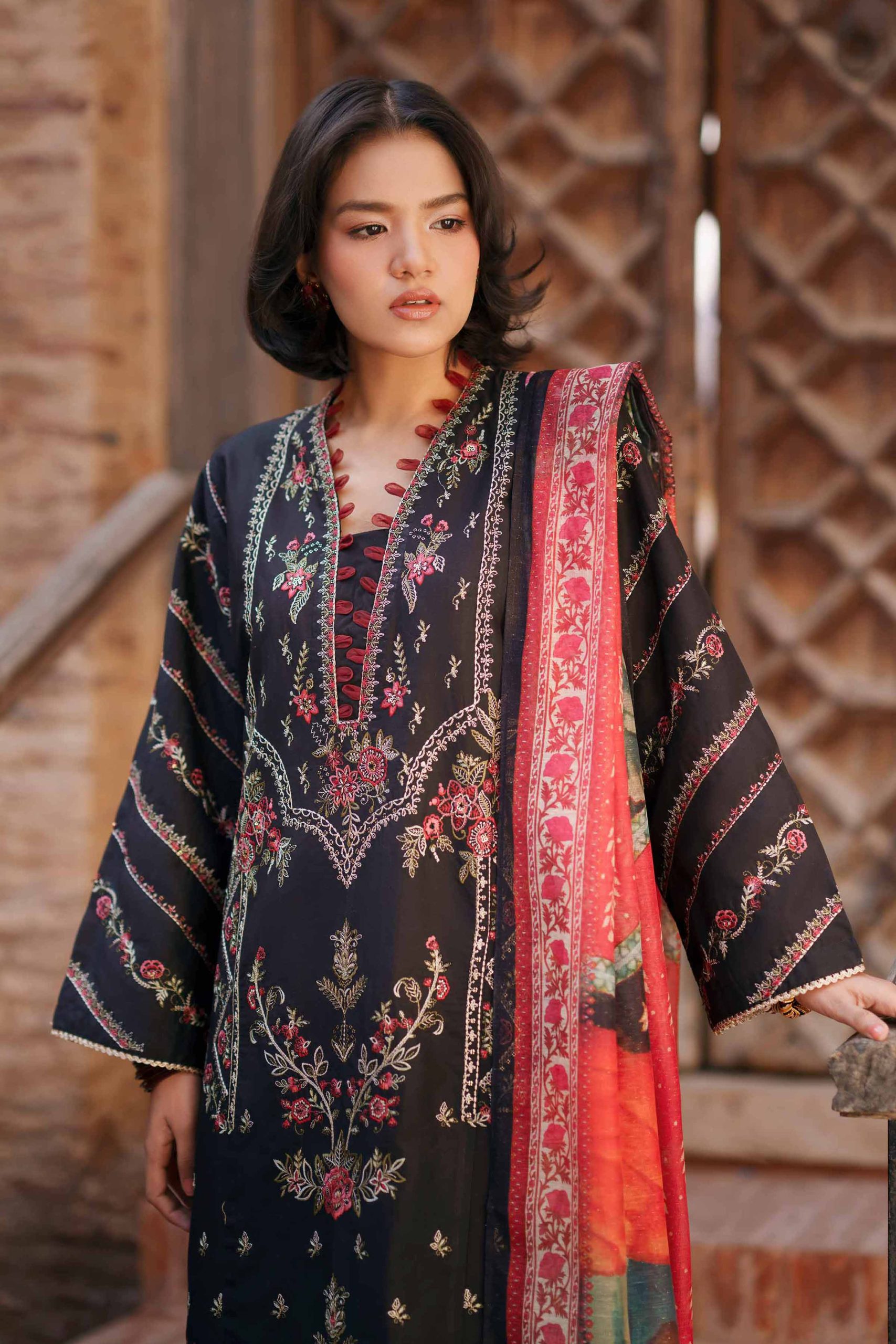 2 Piece - Embroidered Suit - PE26-144 - Image 2