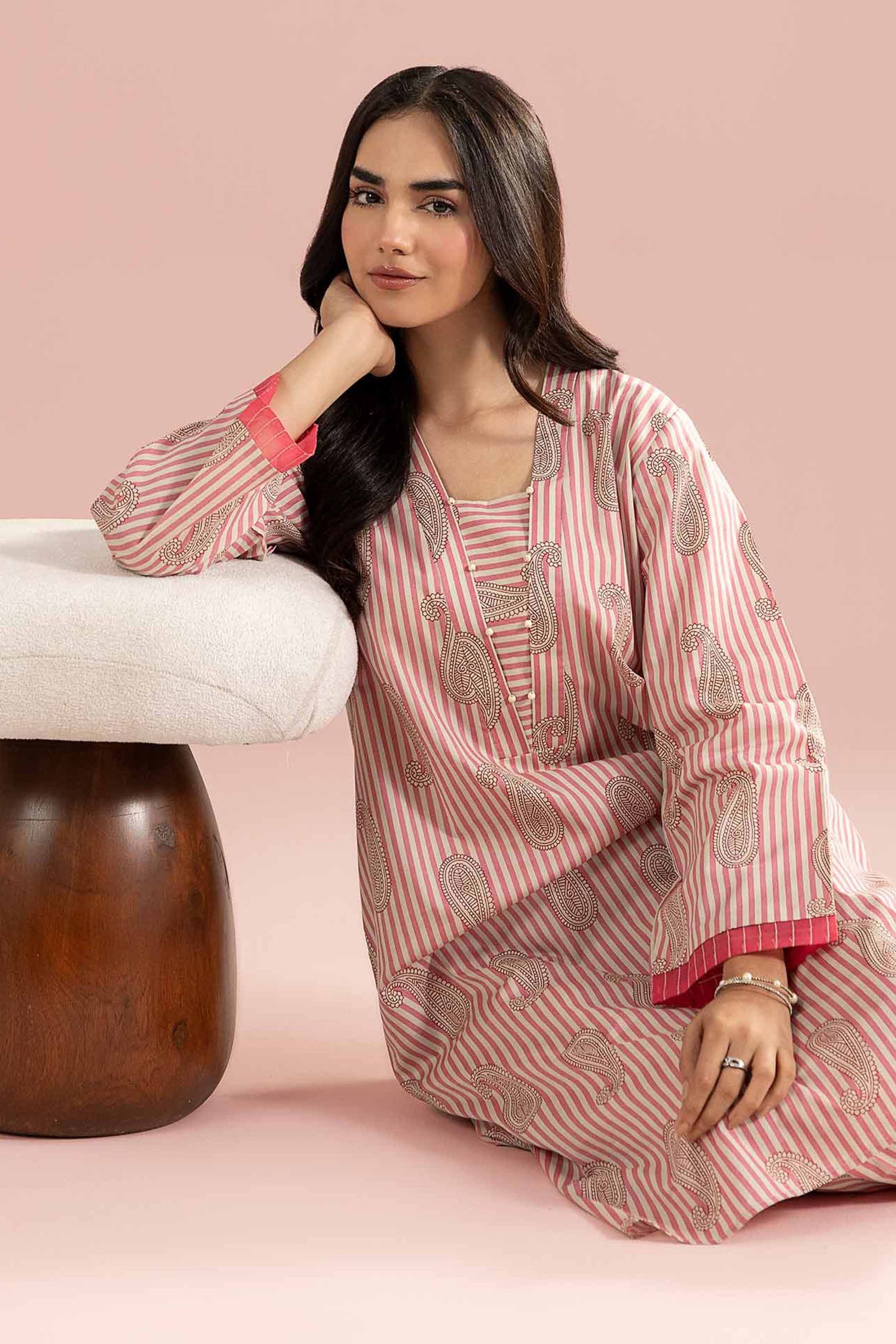 2 Piece - Printed Suit - PE26-188 - Image 2