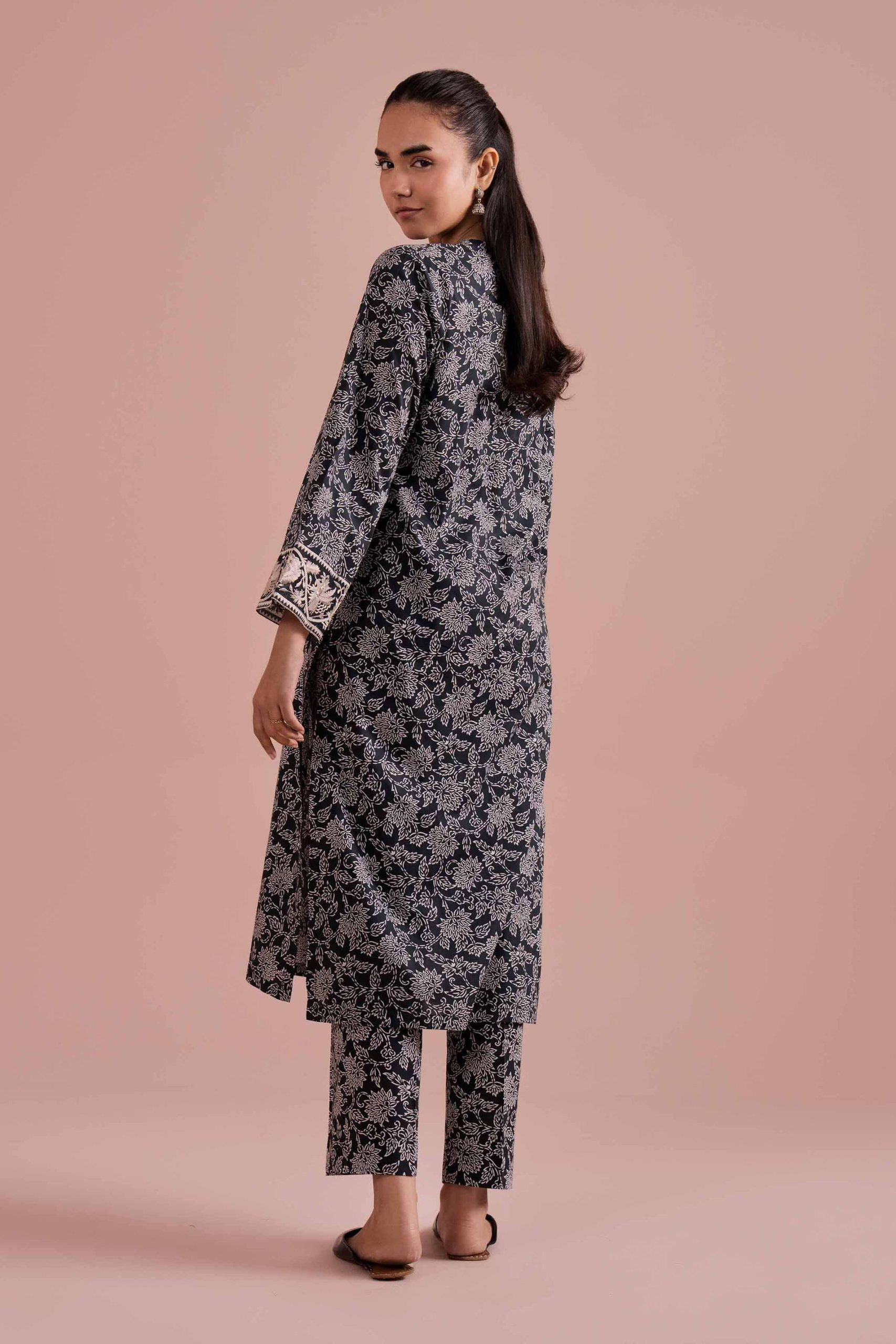 2 Piece - Printed Embroidered Suit - PE26-198 - Image 4