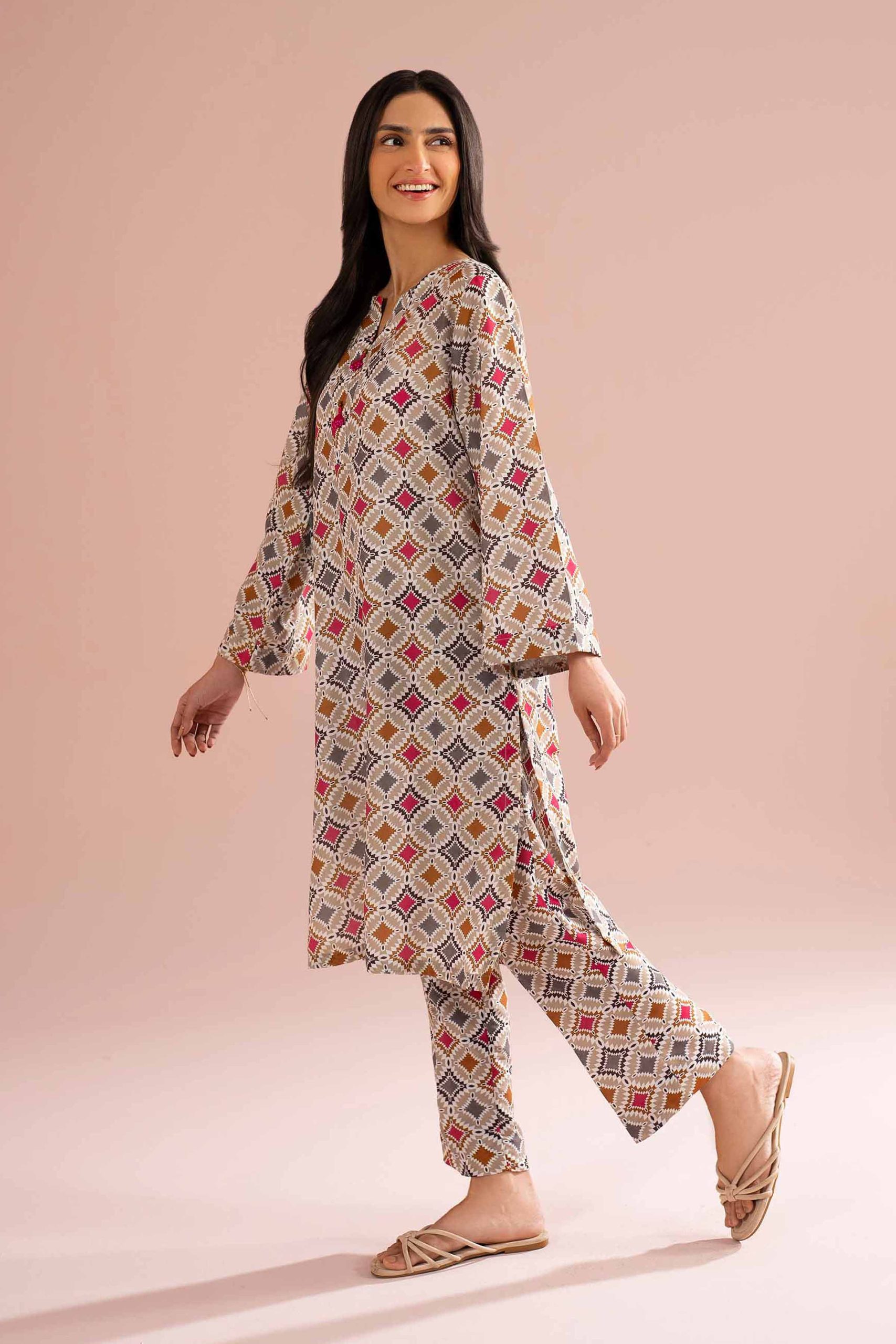 2 Piece - Printed Suit - PE26-21