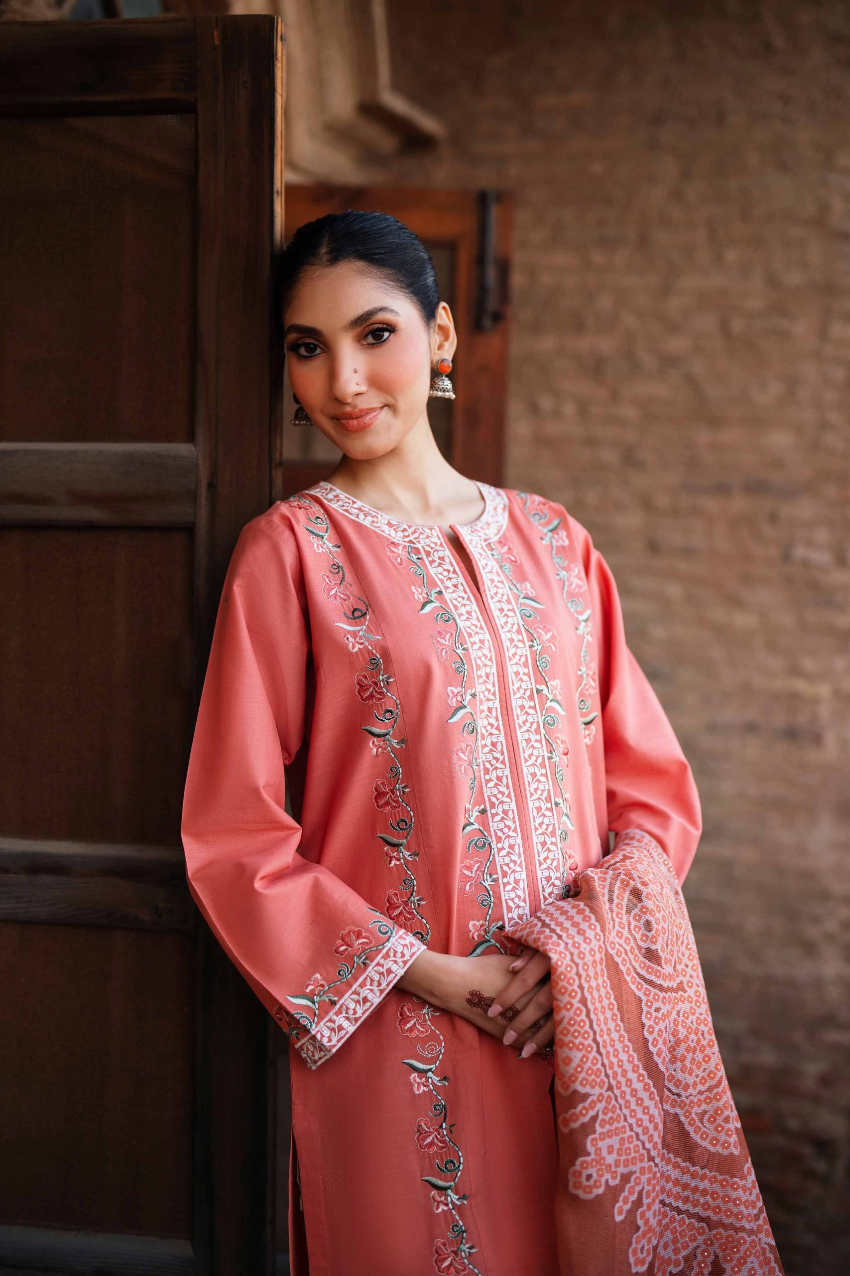 3 Piece - Embroidered Suit - PE26-317 - Image 5