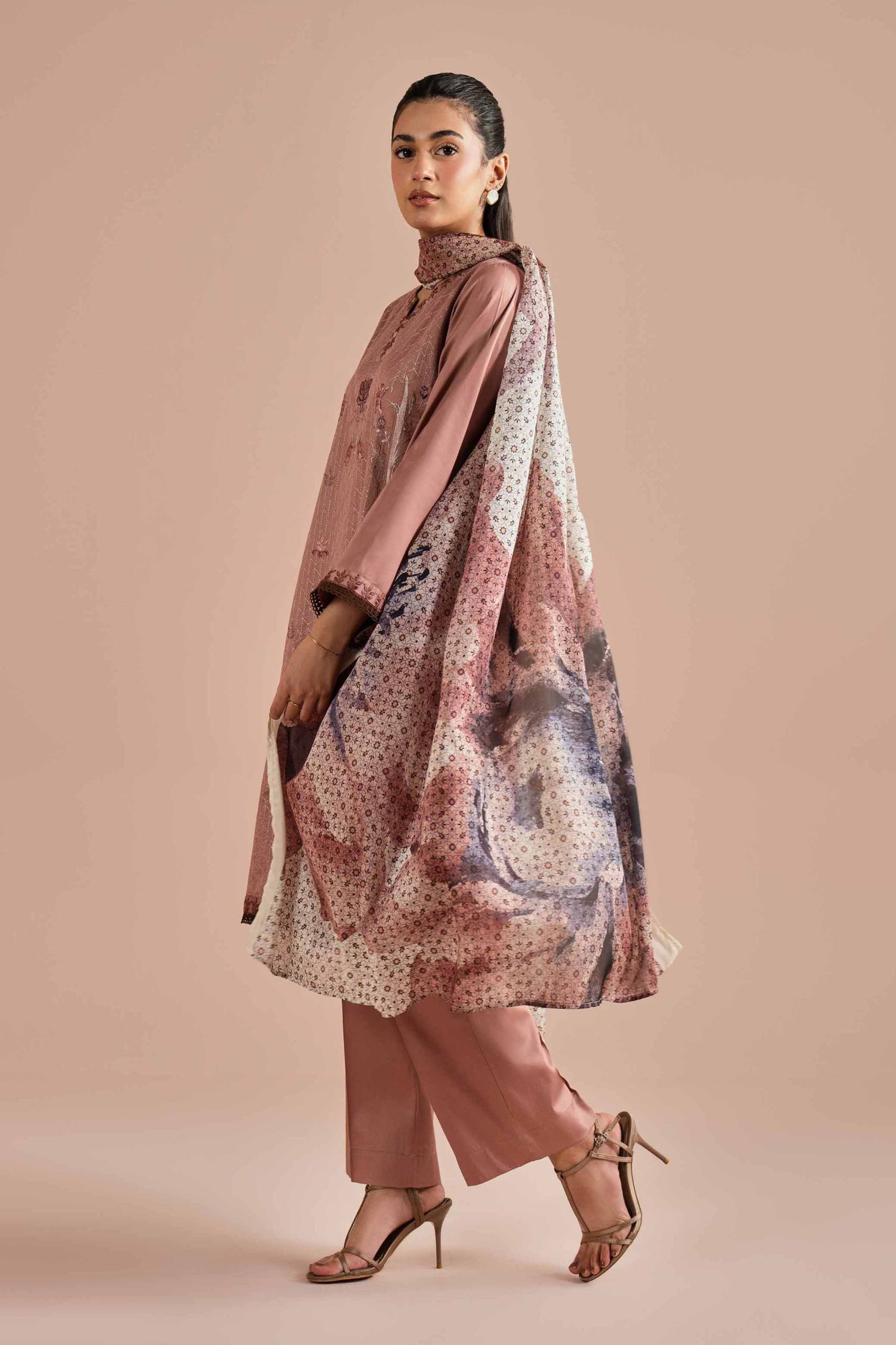 3 Piece - Embroidered Suit - PE26-61 - Image 4