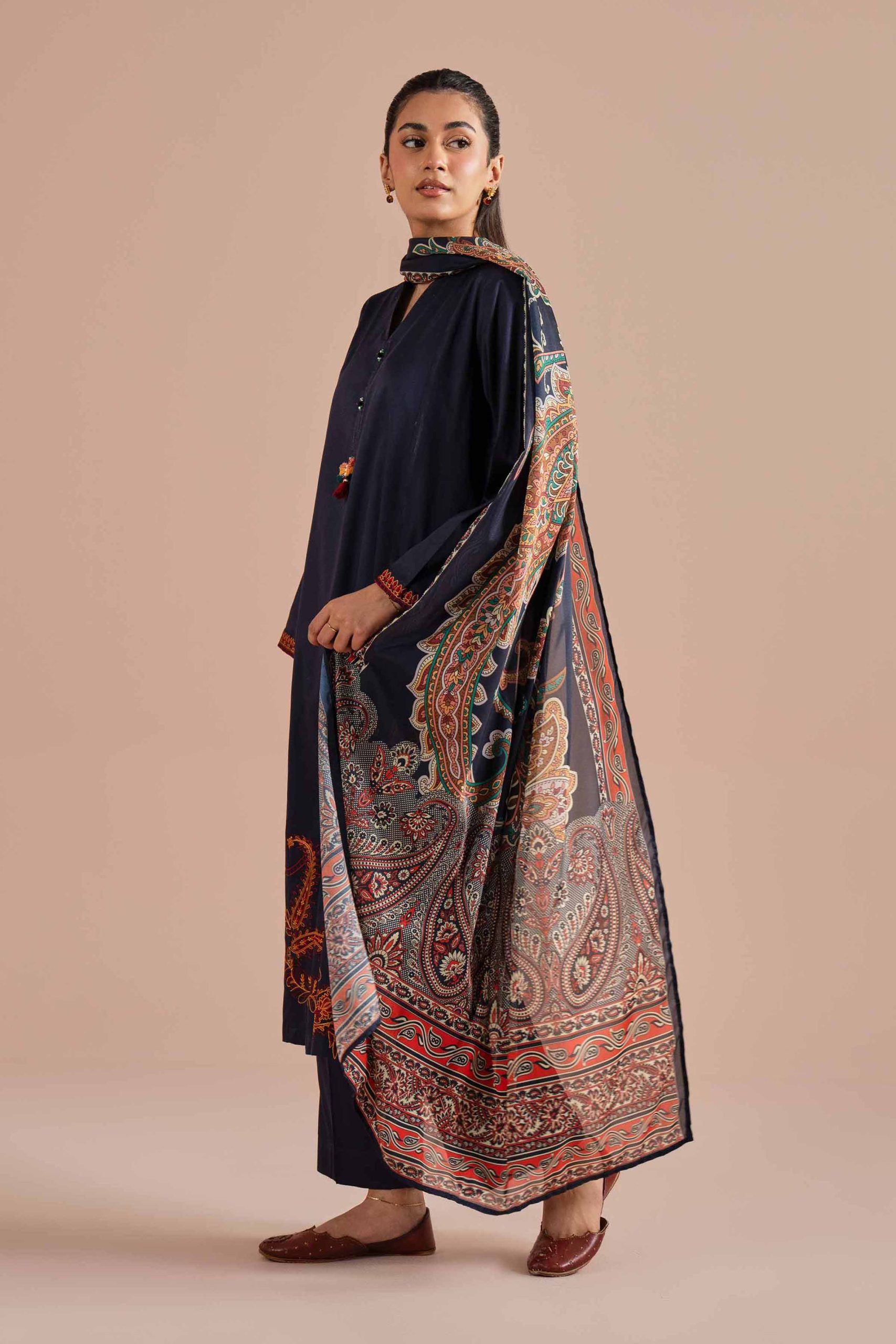 3 Piece - Embroidered Suit - PE26-65 - Image 4
